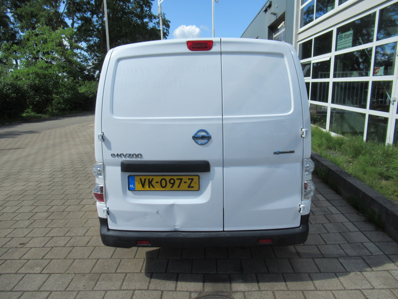 Nissan E-NV200 Optima 24KW/H - فان المدمجة, فان كهربائية: صور 4 Nissan E-NV200 Optima 24KW/H - فان المدمجة, فان كهربائية: صور 4