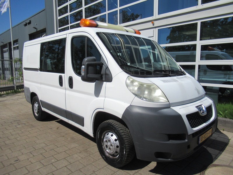 Peugeot Boxer 330 2.2 HDI 96KW L1H P+ DOKA Dubbelcabine AIRCO - فان المدمجة, الشاحنات الصغيرة كابينة مزدوجة: صور 3 Peugeot Boxer 330 2.2 HDI 96KW L1H P+ DOKA Dubbelcabine AIRCO - فان المدمجة, الشاحنات الصغيرة كابينة مزدوجة: صور 3
