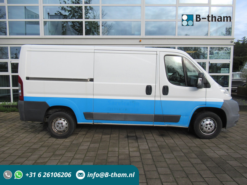 Peugeot Boxer 333 2.2 HDI 88KW L2H1 - فان المدمجة: صور 1 Peugeot Boxer 333 2.2 HDI 88KW L2H1 - فان المدمجة: صور 1