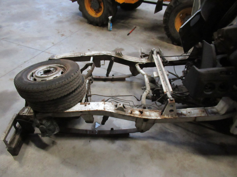 Piaggio Porter 1.3I 16V 48KW Chassis for PARTS - الشاحنات الصغيرة: صور 2 Piaggio Porter 1.3I 16V 48KW Chassis for PARTS - الشاحنات الصغيرة: صور 2