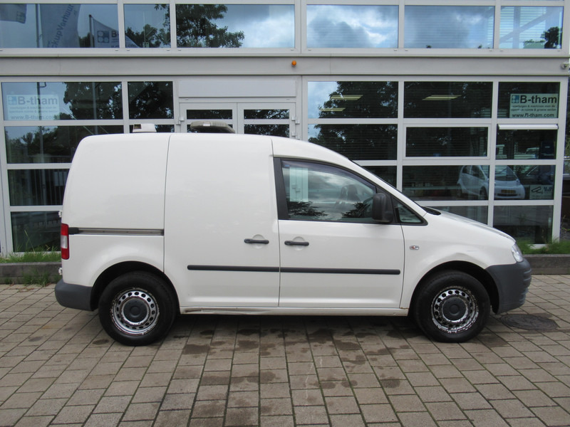 Volkswagen Caddy 2.0 SDI 51KW - فان المدمجة: صور 2 Volkswagen Caddy 2.0 SDI 51KW - فان المدمجة: صور 2