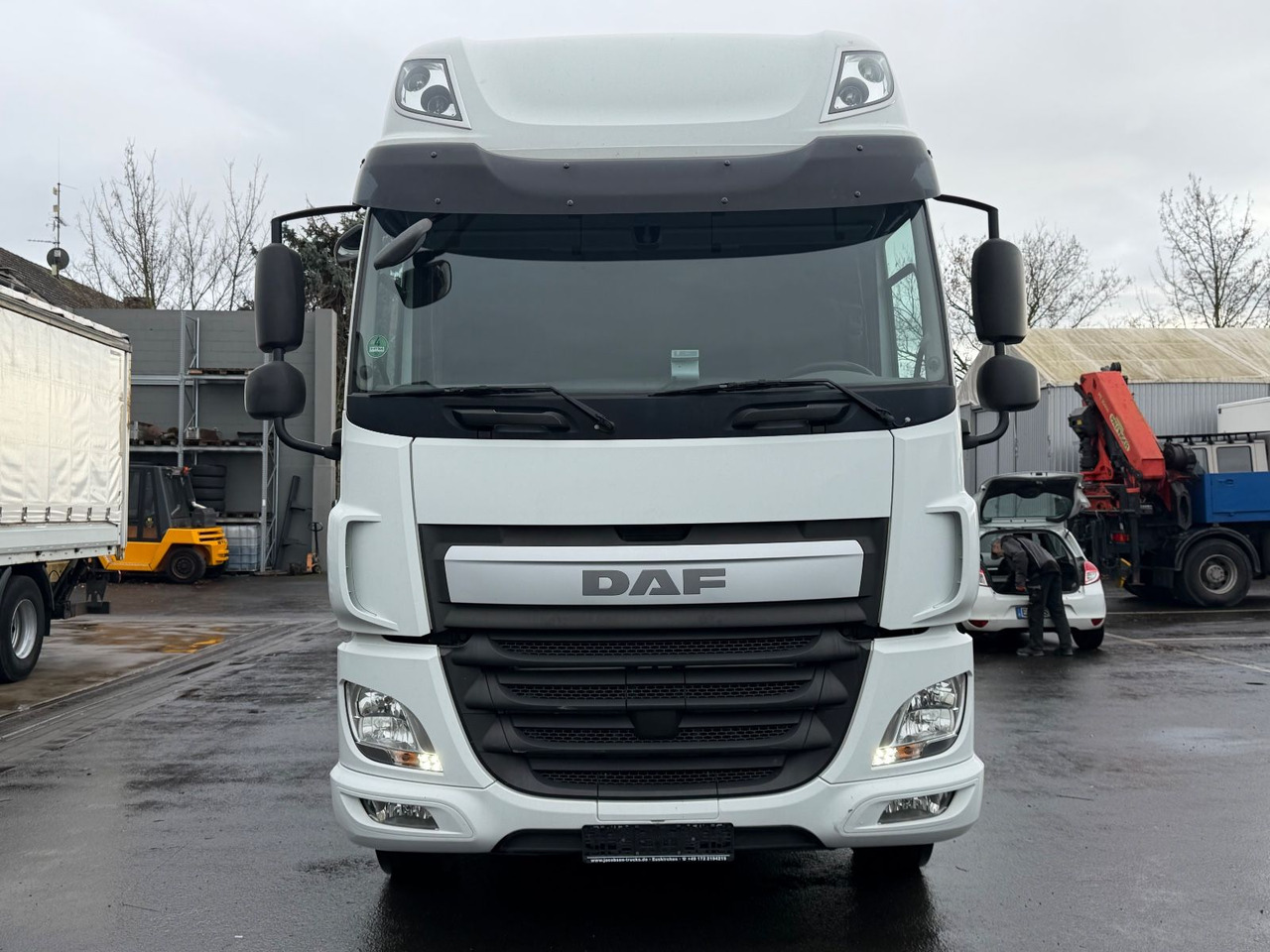 DAF CF 400FA Pritsche/Plane, Edscha, Retarder, Lbw - شاحنة ستارة: صور 3 DAF CF 400FA Pritsche/Plane, Edscha, Retarder, Lbw - شاحنة ستارة: صور 3