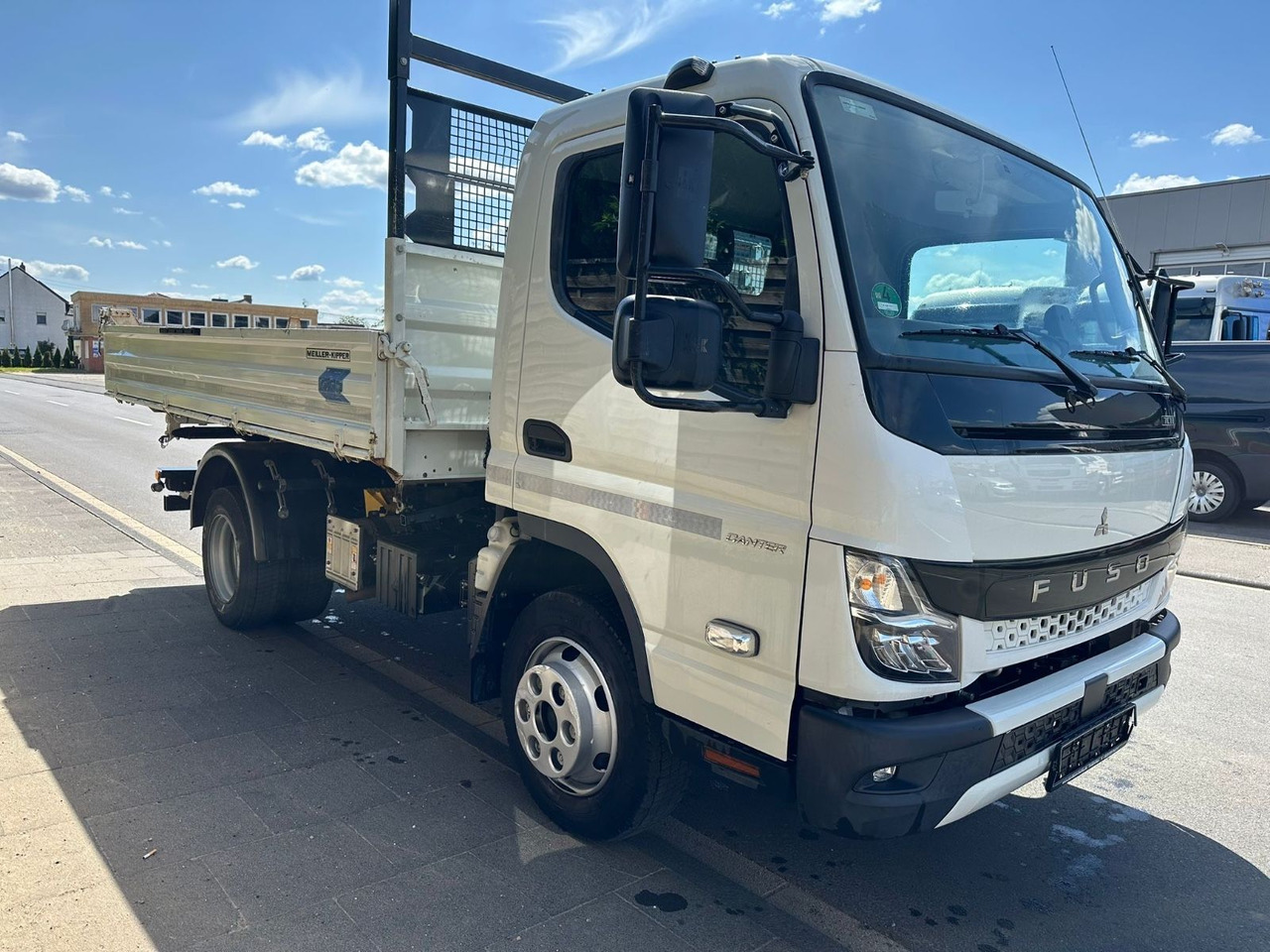 FUSO Canter 7C18/Meiller 3-S-K*Top-Deal!* - قلاب صغير: صور 2 FUSO Canter 7C18/Meiller 3-S-K*Top-Deal!* - قلاب صغير: صور 2