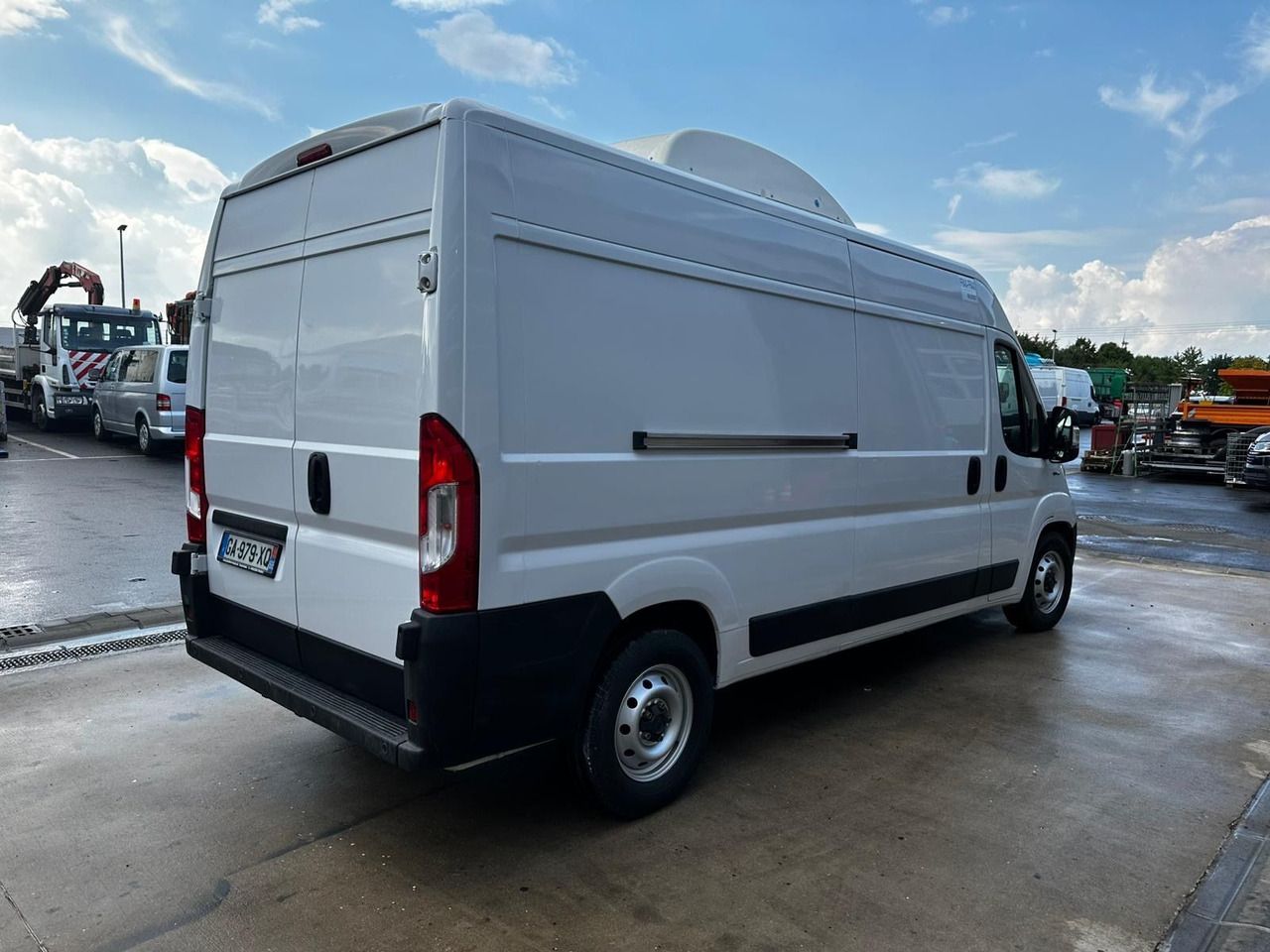 Fiat Ducato Isberg Pharma-Kühler -30°C/4°C/22°C - الشاحنات الصغيرة المبردة: صور 4 Fiat Ducato Isberg Pharma-Kühler -30°C/4°C/22°C - الشاحنات الصغيرة المبردة: صور 4