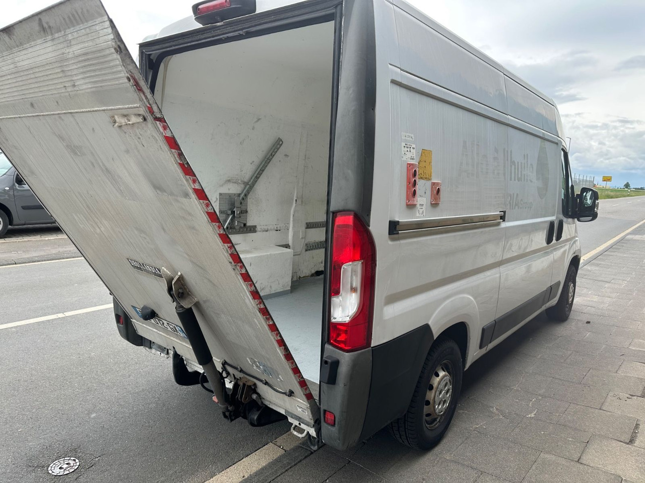 Fiat Ducato130*Automatik*Ladebordwand/LBW 500Kg - فان: صور 5 Fiat Ducato130*Automatik*Ladebordwand/LBW 500Kg - فان: صور 5