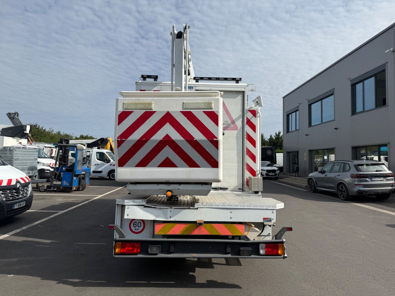 Iveco Eurocargo 120E18 E5/15m/Comet 151TAL - مصاعد الازدهار محمولة على شاحنة: صور 5 Iveco Eurocargo 120E18 E5/15m/Comet 151TAL - مصاعد الازدهار محمولة على شاحنة: صور 5