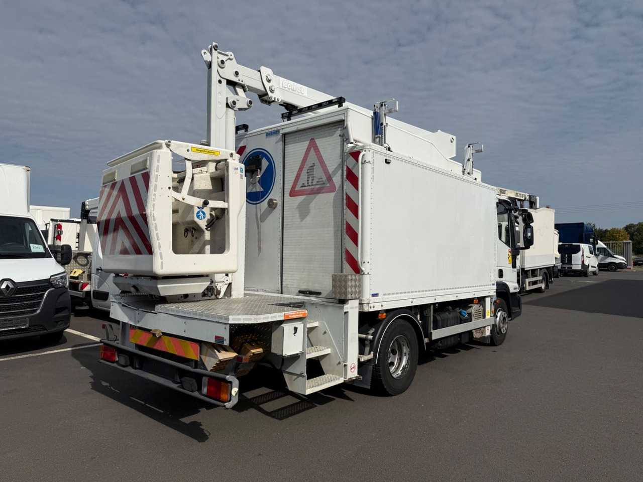 Iveco Eurocargo 120E18 E5/15m/Comet 151TAL - مصاعد الازدهار محمولة على شاحنة: صور 4 Iveco Eurocargo 120E18 E5/15m/Comet 151TAL - مصاعد الازدهار محمولة على شاحنة: صور 4