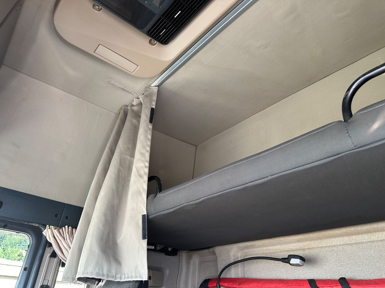 MAN 8.250 TGL*VDI2700*TOP*4-er Zug BFT Anhänger MAN 8.250 TGL*4x L1H1*XLX Kabine*VDI2700*TOP* - شاحنة نقل سيارات شاحنة: صور 5 MAN 8.250 TGL*VDI2700*TOP*4-er Zug BFT Anhänger MAN 8.250 TGL*4x L1H1*XLX Kabine*VDI2700*TOP* - شاحنة نقل سيارات شاحنة: صور 5