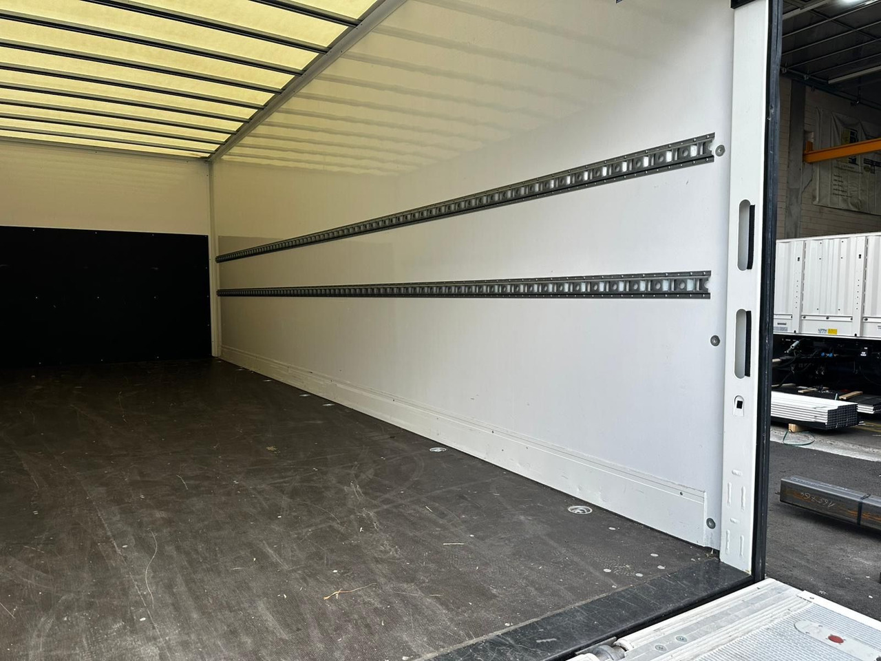 MAN TGL 12.250 /Ladebordwand/Automatik/Ahk - بصندوق مغلق شاحنة: صور 5 MAN TGL 12.250 /Ladebordwand/Automatik/Ahk - بصندوق مغلق شاحنة: صور 5