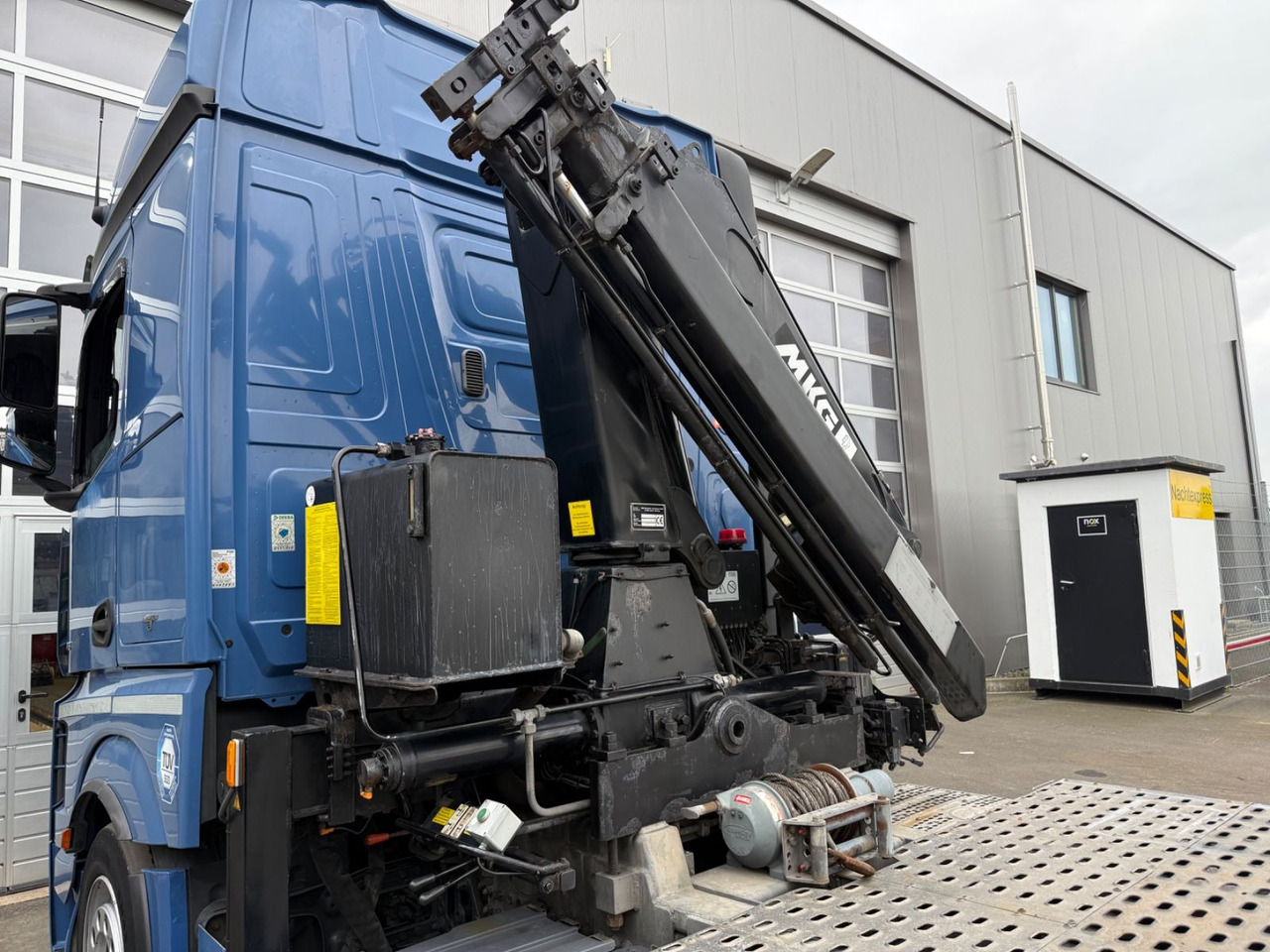Mercedes-Benz Actros 1843 FVG 5-Zug / VDI 2700 / Kran MKG - شاحنة نقل سيارات شاحنة: صور 4 Mercedes-Benz Actros 1843 FVG 5-Zug / VDI 2700 / Kran MKG - شاحنة نقل سيارات شاحنة: صور 4