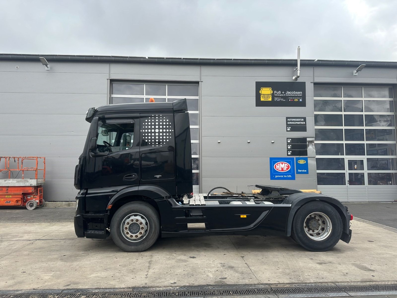 Mercedes-Benz Actros 4 1846/ Retarder/ Kipphydraulik/Top - شاحنة جرار: صور 2 Mercedes-Benz Actros 4 1846/ Retarder/ Kipphydraulik/Top - شاحنة جرار: صور 2