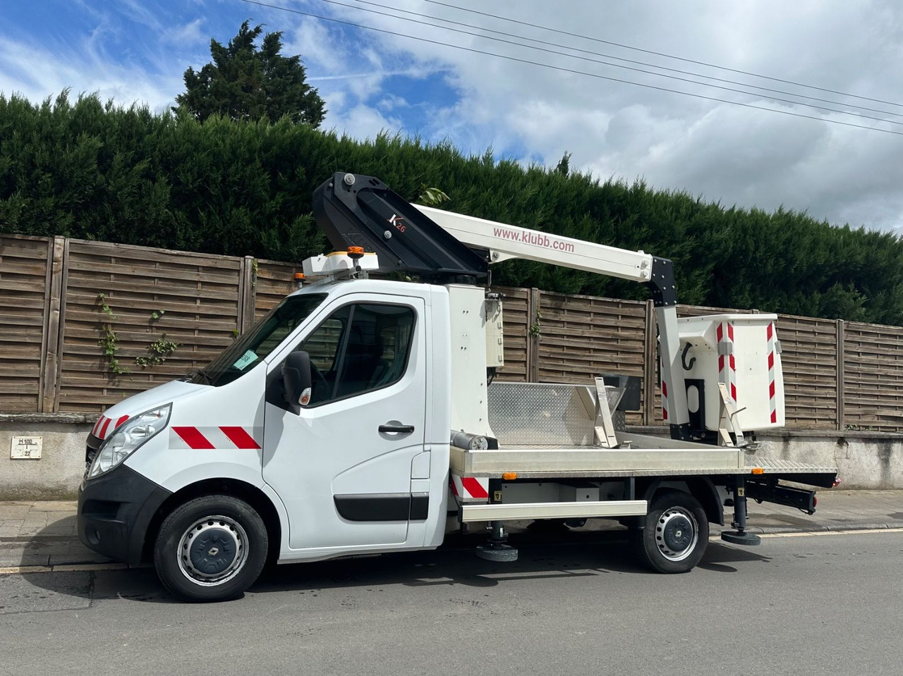 Renault Master III Steiger/11,2m/3,5t/Klubb K26/Klima - مصاعد الازدهار محمولة على شاحنة: صور 1 Renault Master III Steiger/11,2m/3,5t/Klubb K26/Klima - مصاعد الازدهار محمولة على شاحنة: صور 1