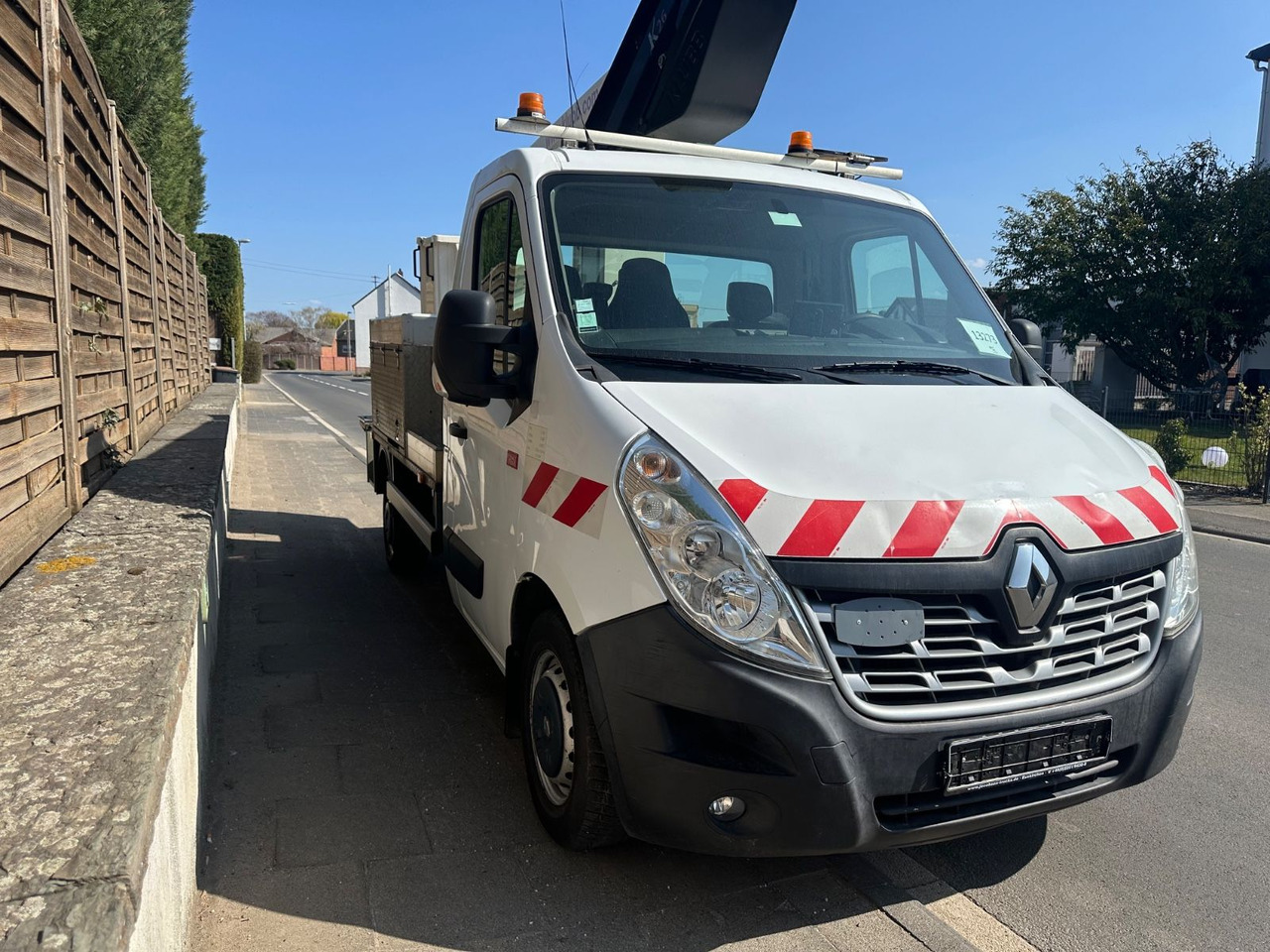 Renault Master Renault Master - مصاعد الازدهار محمولة على شاحنة, الشاحنات الصغيرة: صور 3 Renault Master Renault Master - مصاعد الازدهار محمولة على شاحنة, الشاحنات الصغيرة: صور 3
