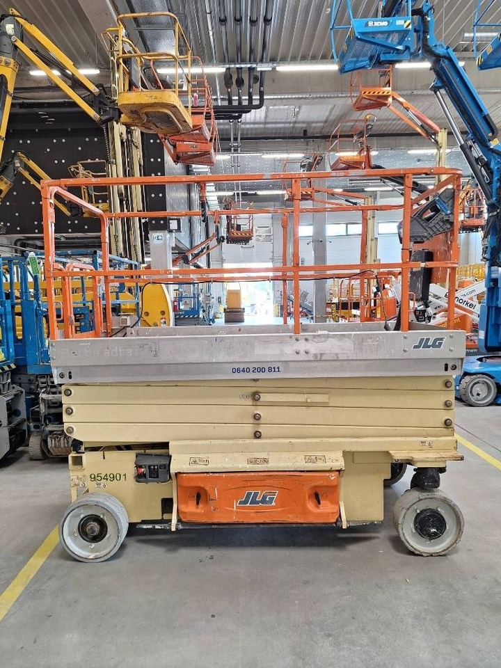 JLG 2646 ES - رافعات مقصية: صور 2 JLG 2646 ES - رافعات مقصية: صور 2