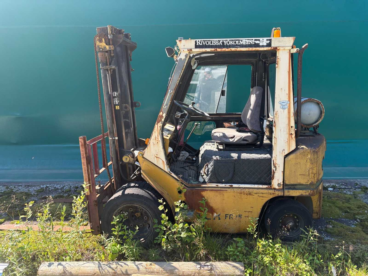 Gas forklift TCM F G25N4 for refurbishment/spare parts - رافعة شوكية تعمل بالغاز: صور 2 Gas forklift TCM F G25N4 for refurbishment/spare parts - رافعة شوكية تعمل بالغاز: صور 2