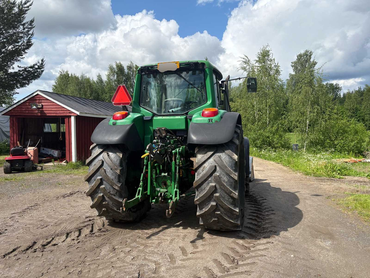 Tractor John Deere 6620 AutoPowr - جرار: صور 5 Tractor John Deere 6620 AutoPowr - جرار: صور 5