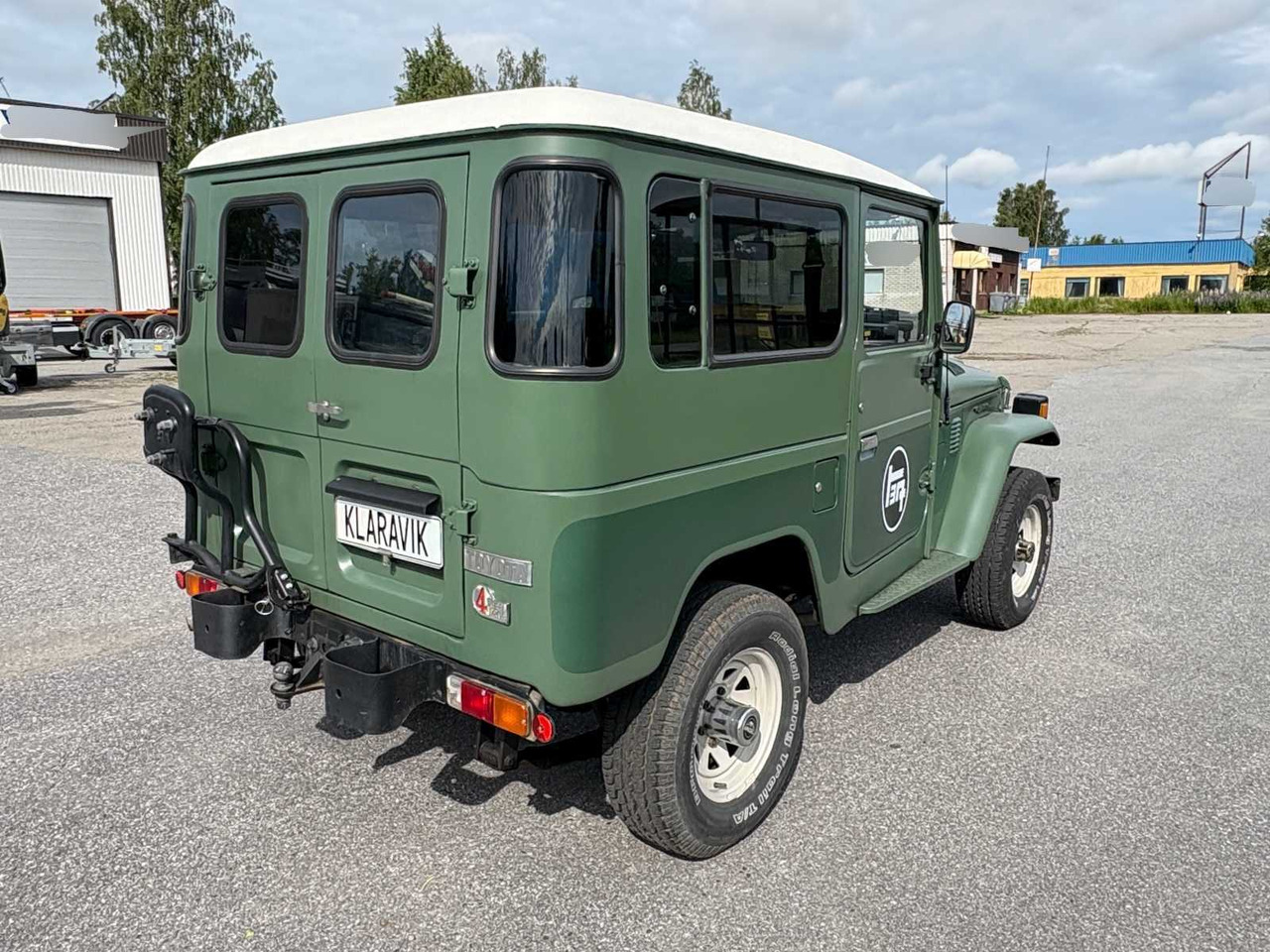 Vintage car Toyota Land Cruiser BJ40 - سيارة: صور 5 Vintage car Toyota Land Cruiser BJ40 - سيارة: صور 5