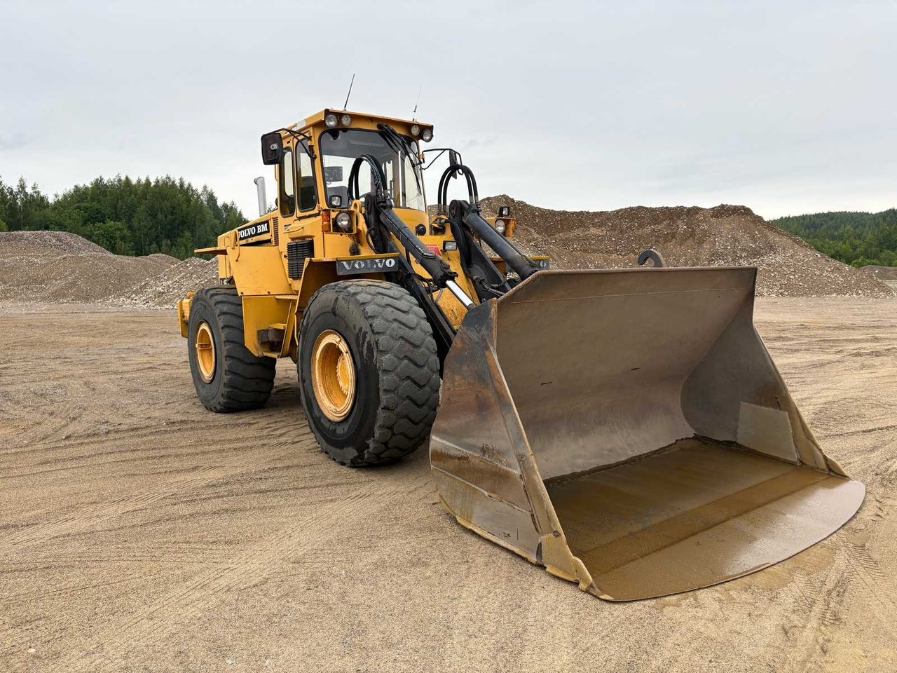 Wheel loader Volvo BM L120 - اللودر بعجل: صور 4 Wheel loader Volvo BM L120 - اللودر بعجل: صور 4