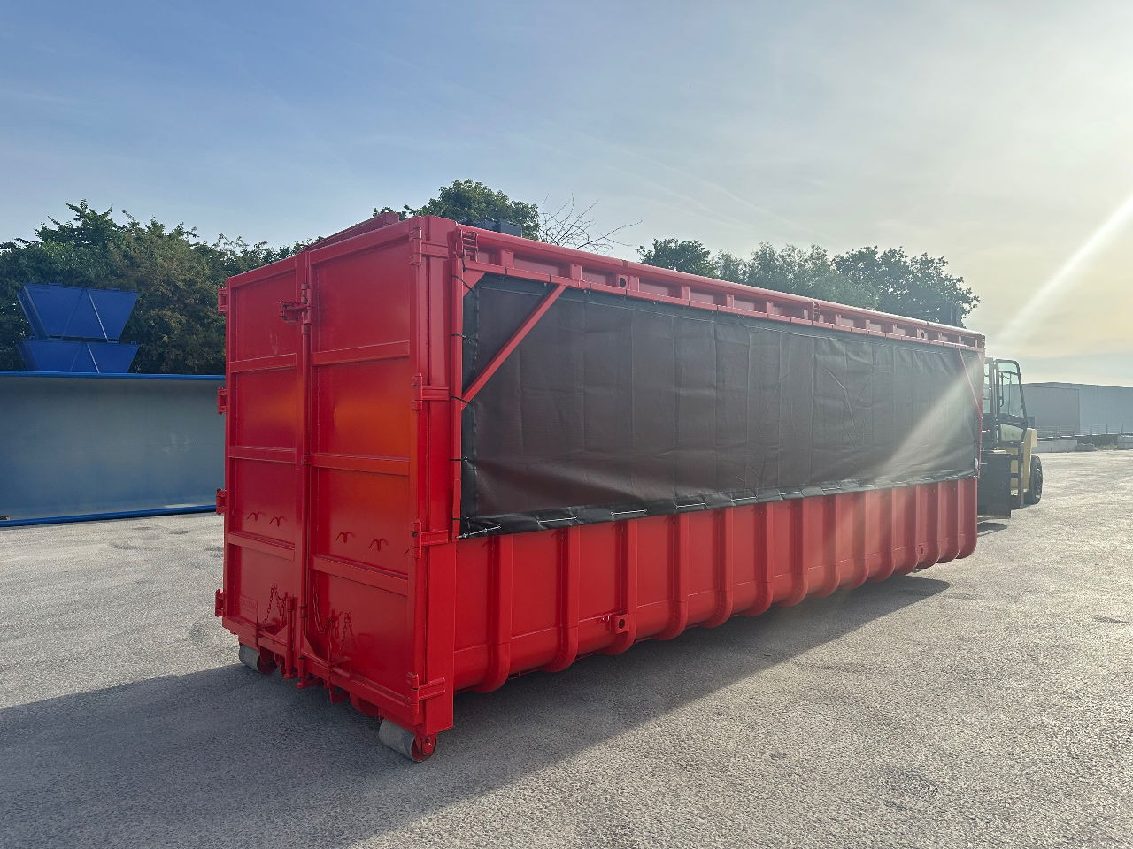 Sidalco 40 m3 klapnetten ral 3020 - جسم السيارة: صور 5 Sidalco 40 m3 klapnetten ral 3020 - جسم السيارة: صور 5