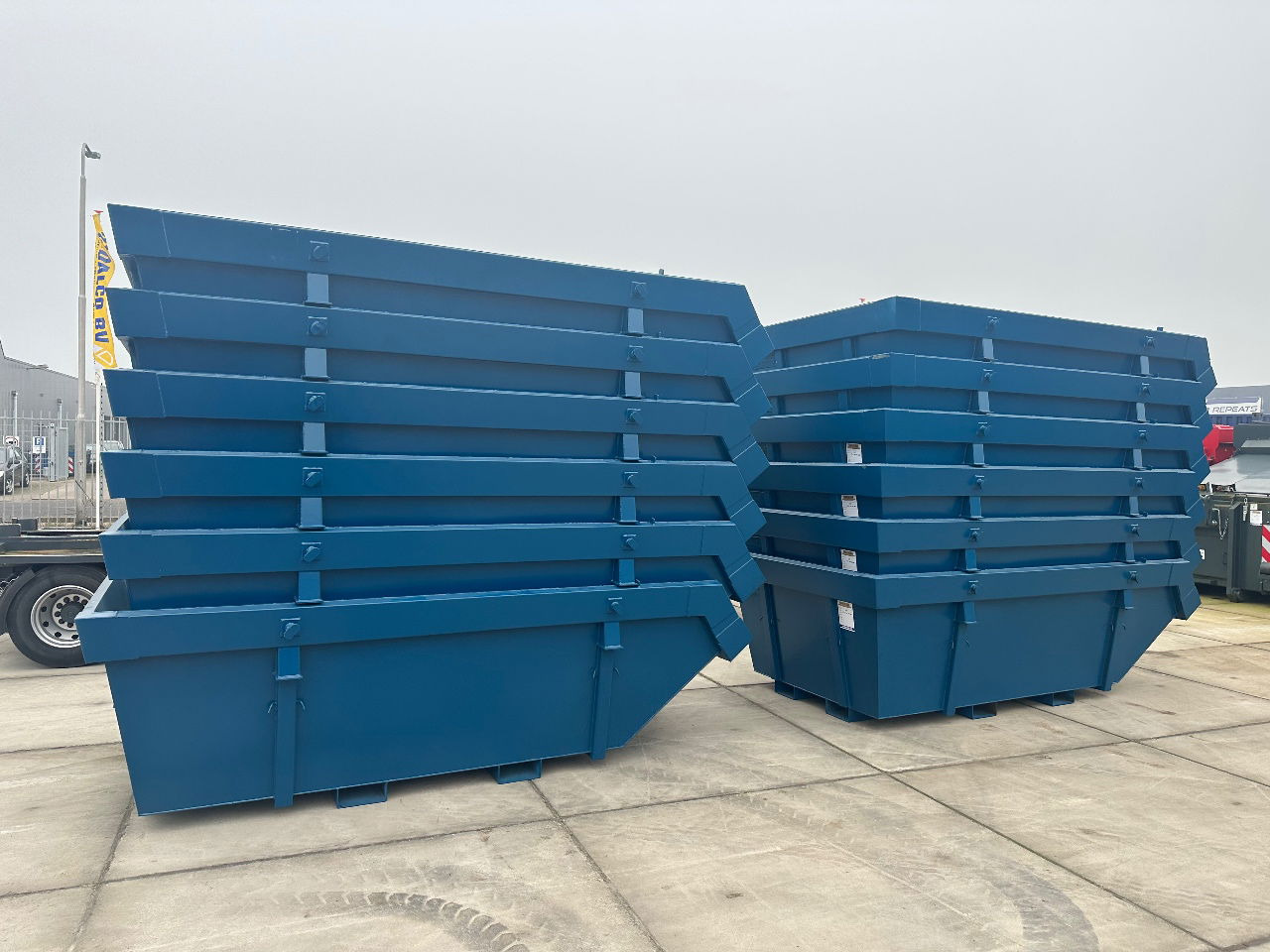 Sidalco 6m3 met heftruck lepel kokers - حاوية تفريغ لود لوجر: صور 2 Sidalco 6m3 met heftruck lepel kokers - حاوية تفريغ لود لوجر: صور 2