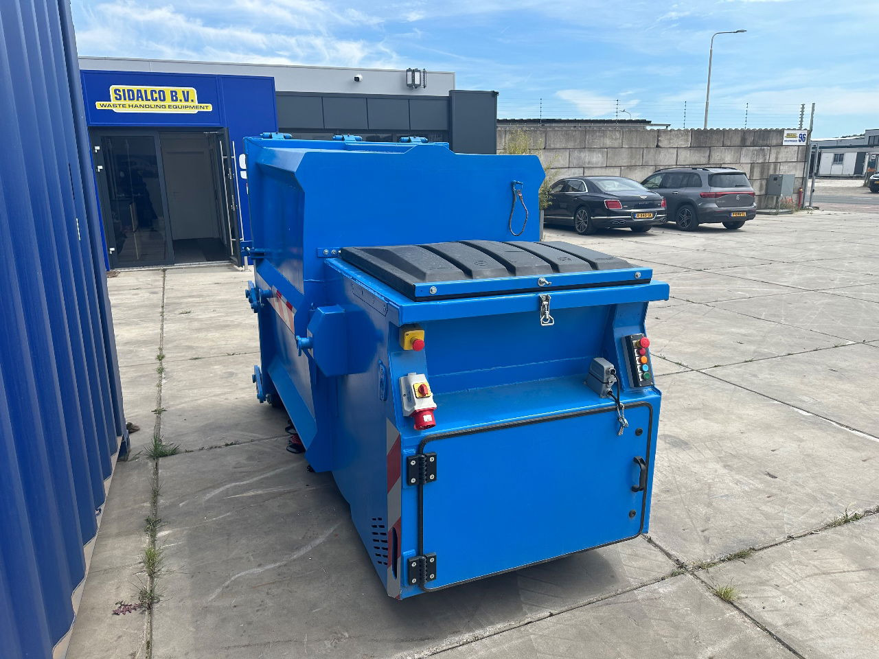 Sidalco Mini pers nat afval 2.5 m3 - شاحنة قمامة - جسم السيارة: صور 2 Sidalco Mini pers nat afval 2.5 m3 - شاحنة قمامة - جسم السيارة: صور 2