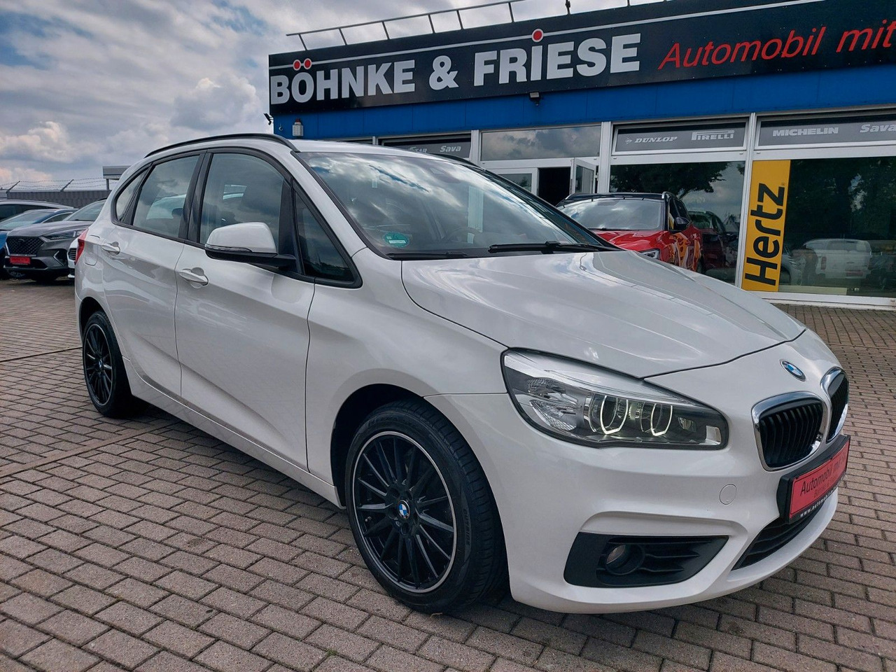 BMW 218 Baureihe 2 Active Tourer Autom Advant. LED - سيارة ستيشن: صور 3 BMW 218 Baureihe 2 Active Tourer Autom Advant. LED - سيارة ستيشن: صور 3