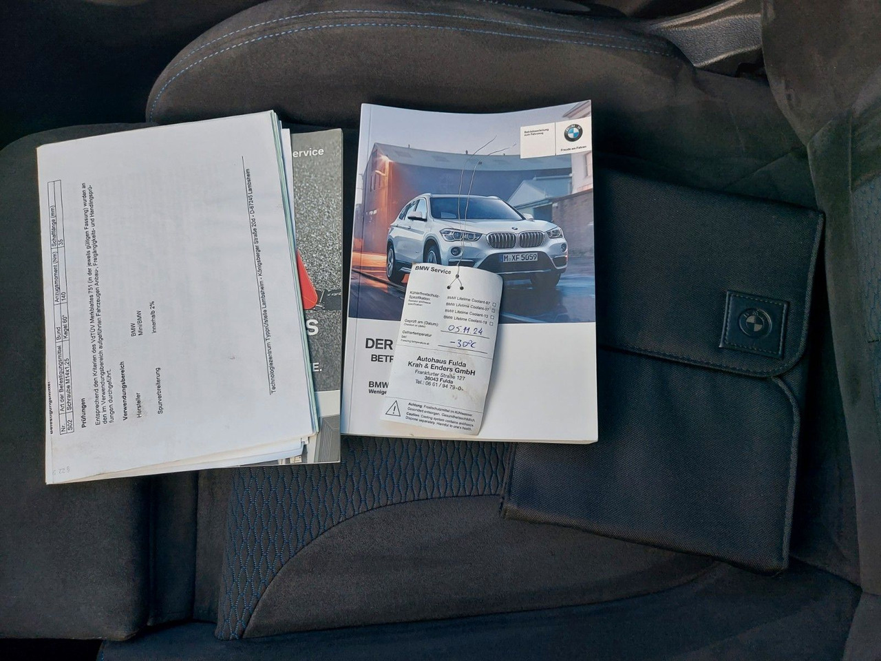 سيارة دفع رباعي BMW X1 xDrive 20d M Sport LED SPORT 4X4 Alcantara: صور 24 سيارة دفع رباعي BMW X1 xDrive 20d M Sport LED SPORT 4X4 Alcantara: صور 24