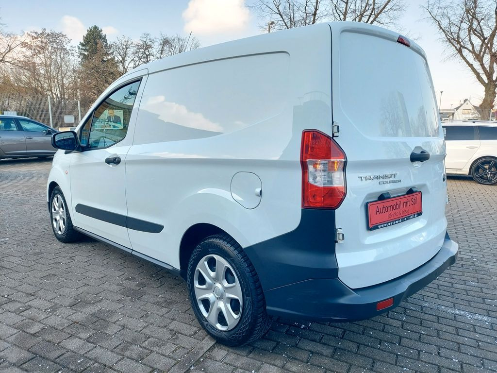Ford Transit Courier Trend Klima Hundefänger - صغيرة, ميكروباص: صور 5 Ford Transit Courier Trend Klima Hundefänger - صغيرة, ميكروباص: صور 5