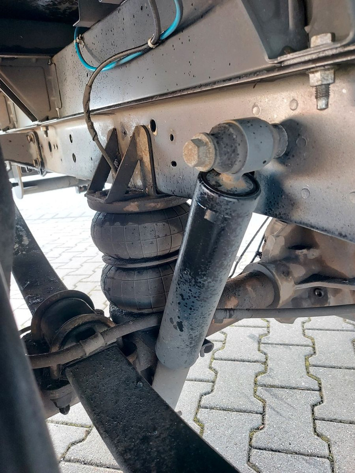 Ford Transit Pritsche 350 L4 extra lang Luftfeder - الشاحنات الصغيرة المسطحة: صور 2 Ford Transit Pritsche 350 L4 extra lang Luftfeder - الشاحنات الصغيرة المسطحة: صور 2