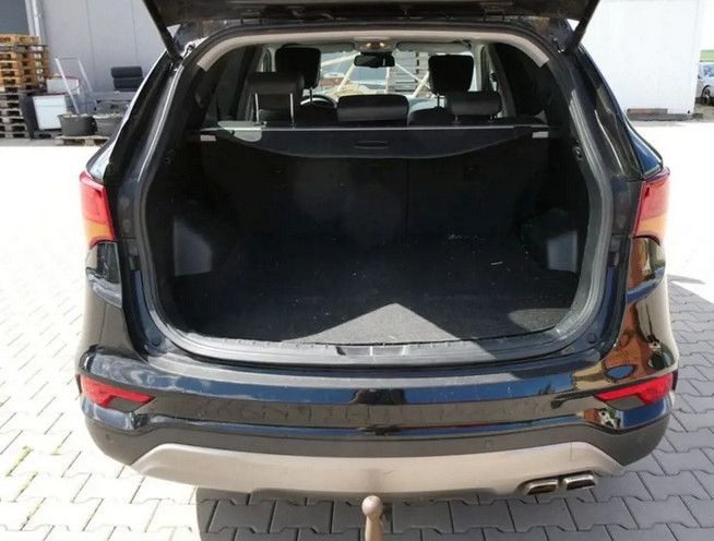 Hyundai Santa Fe blue Premium 4WD XENON LED NAVI LEDER - سيارة دفع رباعي: صور 5 Hyundai Santa Fe blue Premium 4WD XENON LED NAVI LEDER - سيارة دفع رباعي: صور 5