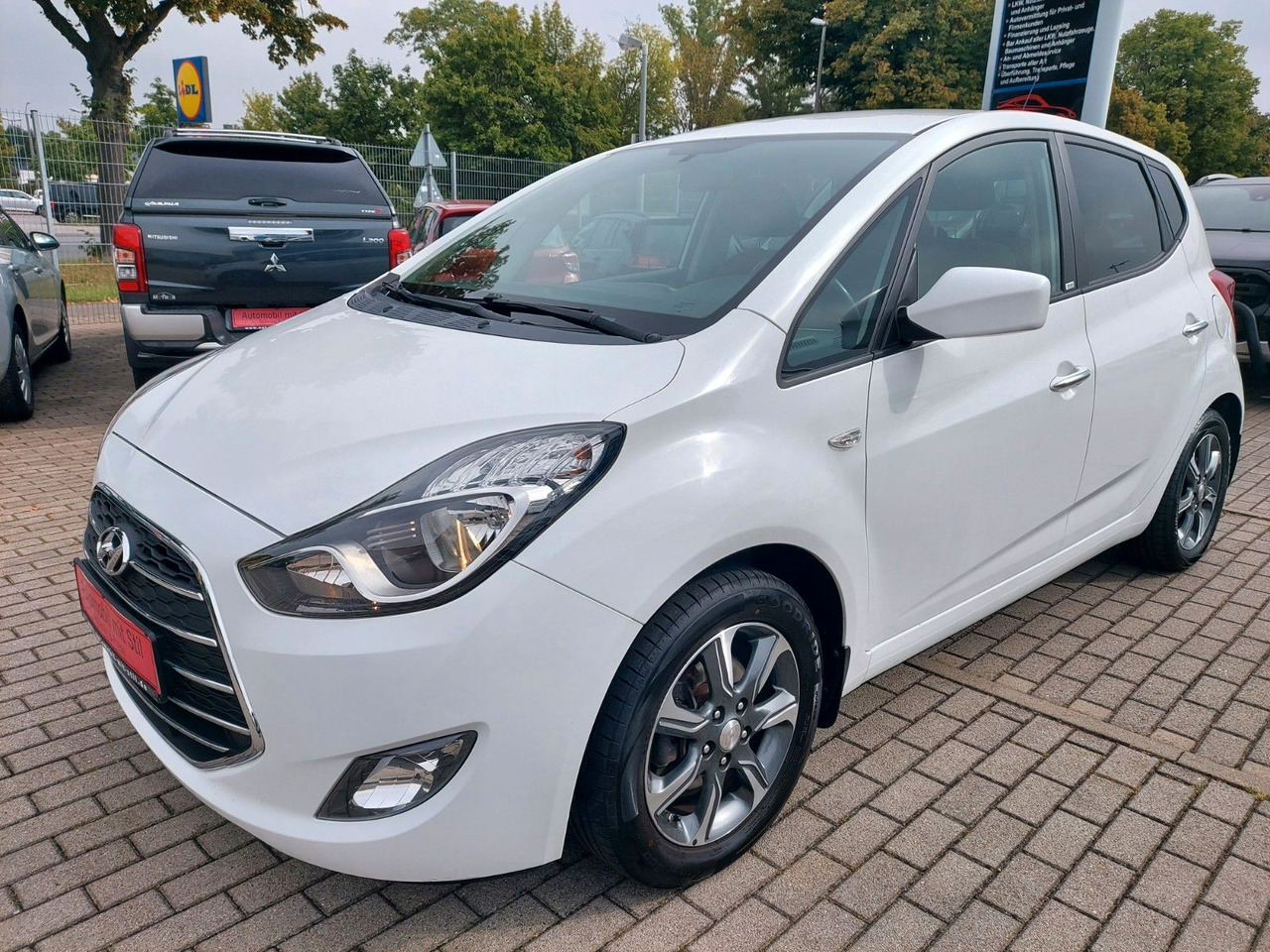 Hyundai ix20 Passion Automatik Klima PDC AHK - سيارة: صور 4 Hyundai ix20 Passion Automatik Klima PDC AHK - سيارة: صور 4
