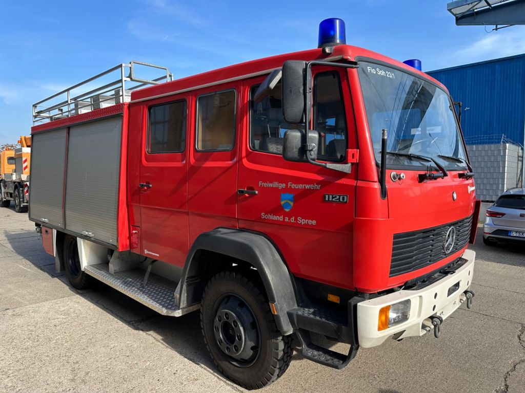 Mercedes-Benz 1120 Tanklösch 4x4 ALLRAD iNKL. PUMPE 2900 LITER - شاحنة: صور 2 Mercedes-Benz 1120 Tanklösch 4x4 ALLRAD iNKL. PUMPE 2900 LITER - شاحنة: صور 2