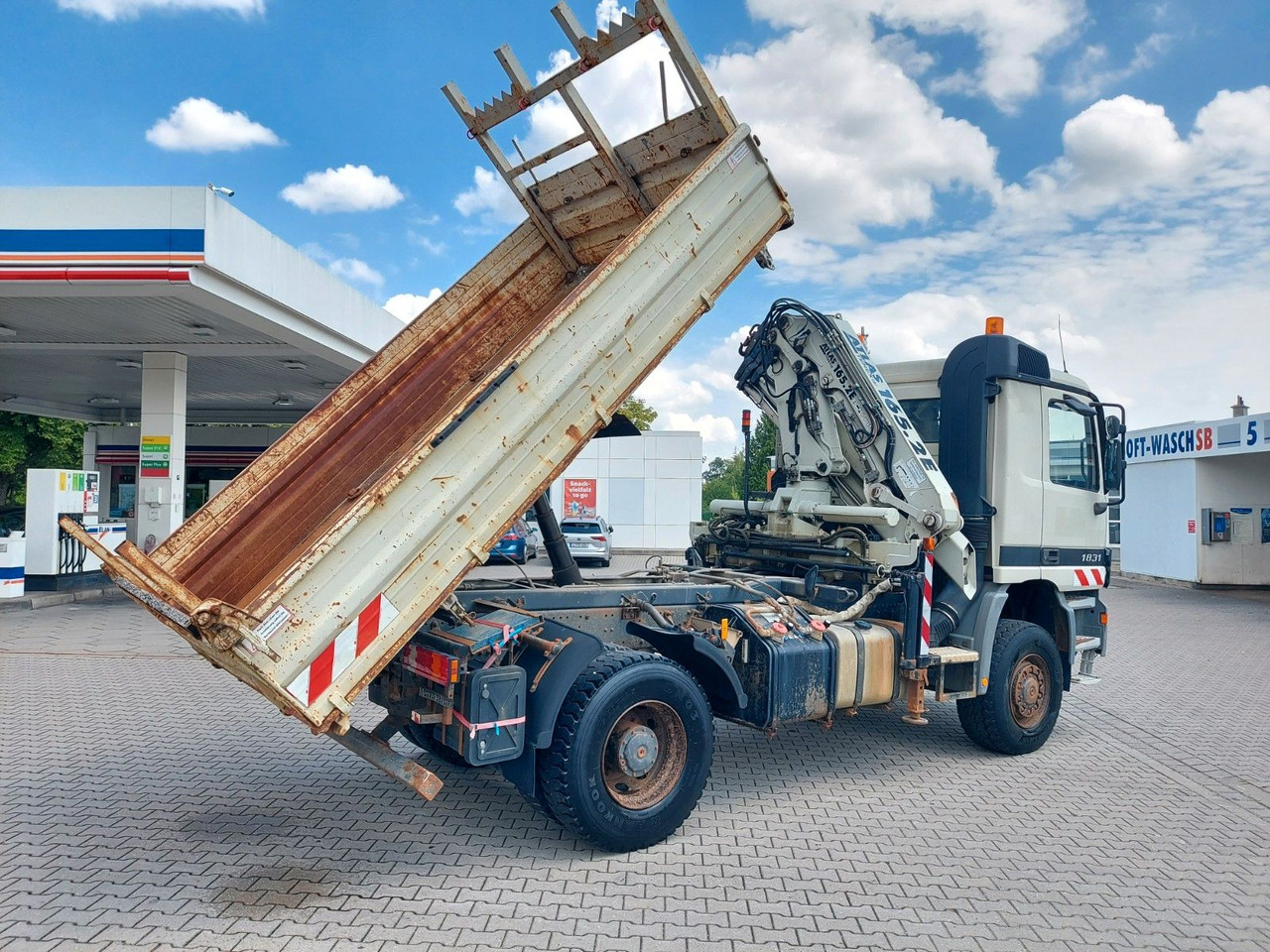 Mercedes-Benz ACTROS 1831 4X4 KRAN MEILER ALLRAD ATLAS 165.2E - قلابات, شاحنة كرين: صور 1 Mercedes-Benz ACTROS 1831 4X4 KRAN MEILER ALLRAD ATLAS 165.2E - قلابات, شاحنة كرين: صور 1