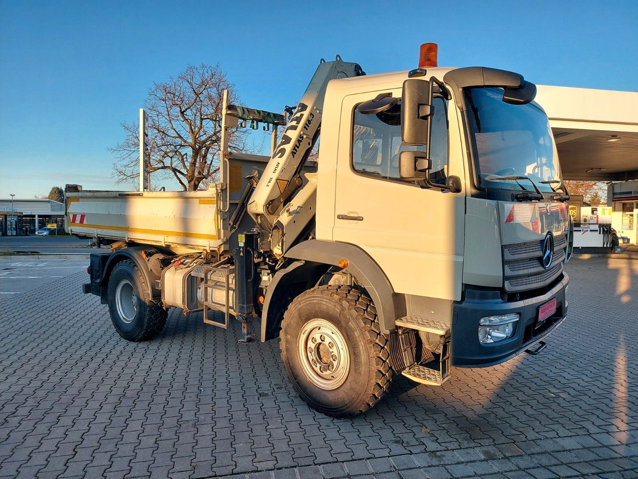 Mercedes-Benz Atego / 1324 MEILLER 4X4 KRAN ATLAS 116.3 Kipper - قلابات, شاحنة كرين: صور 2 Mercedes-Benz Atego / 1324 MEILLER 4X4 KRAN ATLAS 116.3 Kipper - قلابات, شاحنة كرين: صور 2