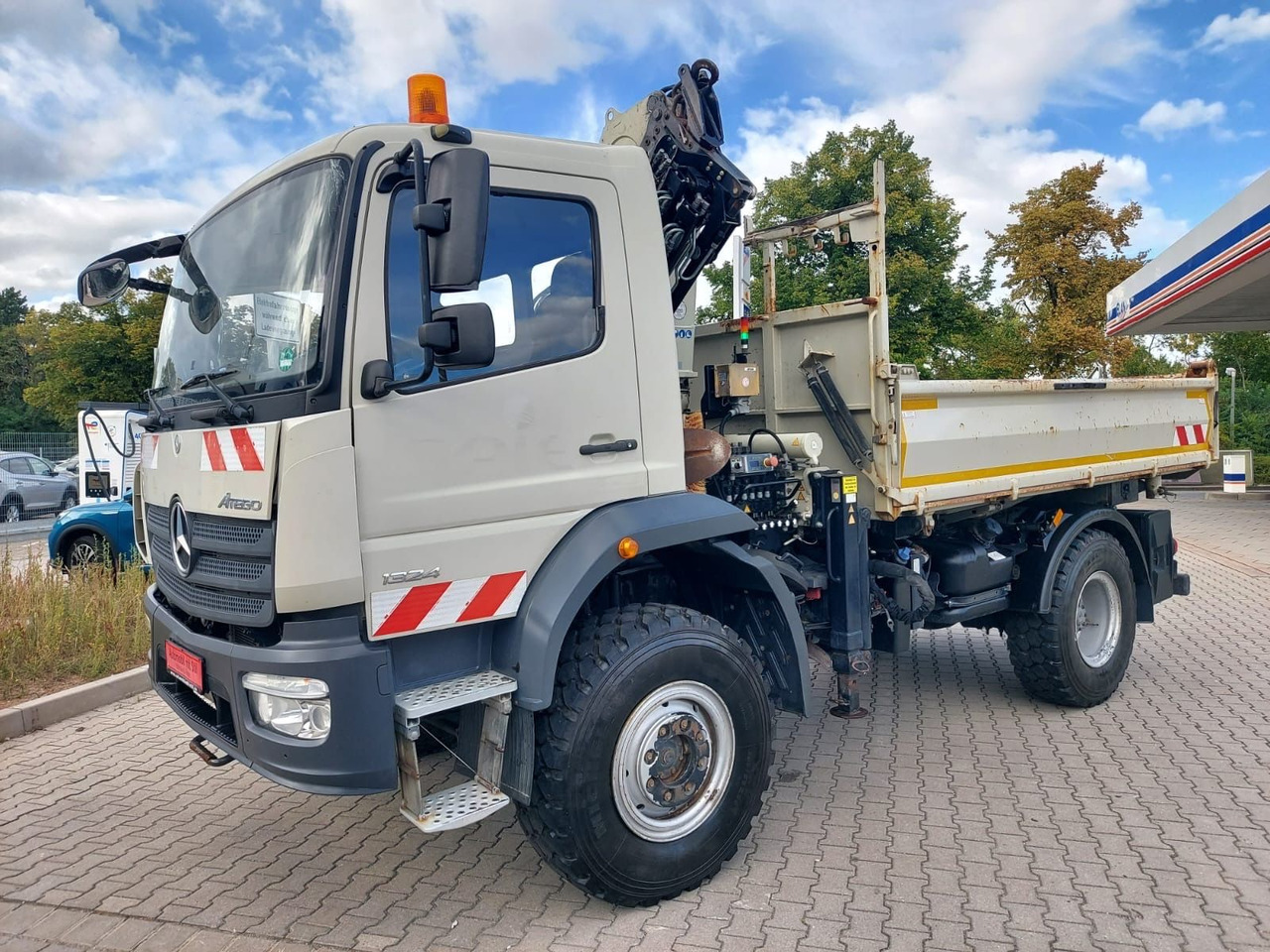 Mercedes-Benz Atego / 1324 MEILLER 4X4 KRAN ATLAS 116.3 Kipper - قلابات, شاحنة كرين: صور 1 Mercedes-Benz Atego / 1324 MEILLER 4X4 KRAN ATLAS 116.3 Kipper - قلابات, شاحنة كرين: صور 1