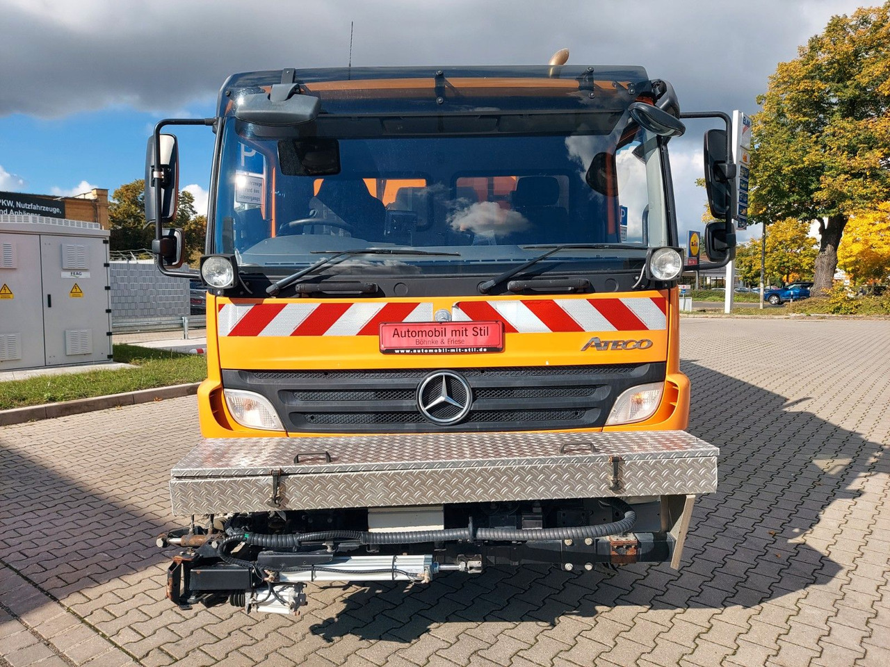 Mercedes-Benz Atego 2 6-Zyl. 4x2 1324 Schmidt SK 600 Klima - سياره كنس شوارع: صور 3 Mercedes-Benz Atego 2 6-Zyl. 4x2 1324 Schmidt SK 600 Klima - سياره كنس شوارع: صور 3