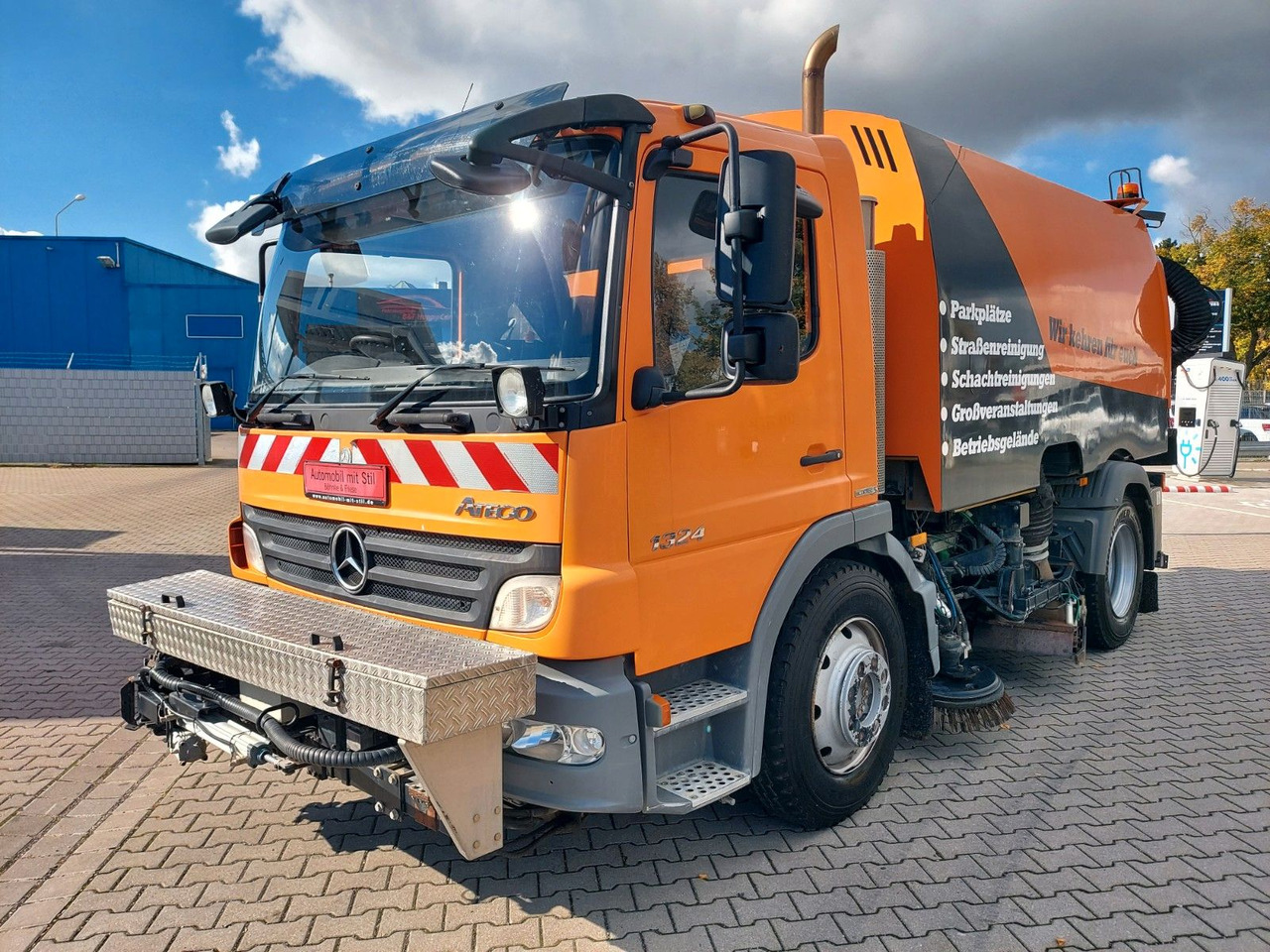 Mercedes-Benz Atego 2 6-Zyl. 4x2 1324 Schmidt SK 600 Klima - سياره كنس شوارع: صور 1 Mercedes-Benz Atego 2 6-Zyl. 4x2 1324 Schmidt SK 600 Klima - سياره كنس شوارع: صور 1