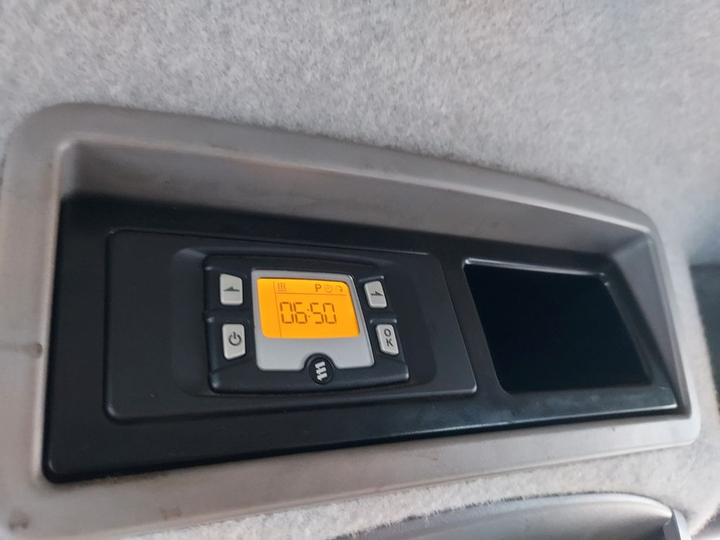 Mercedes-Benz Sprinter II DoKa 316 CDI 4X4 Pritsche 6 Sitze Mercedes-Benz Sprinter II DoKa 316 CDI 4X4 Pritsche 6 Sitze - الشاحنات الصغيرة ستائر, الشاحنات الصغيرة كابينة مزدوجة: صور 2 Mercedes-Benz Sprinter II DoKa 316 CDI 4X4 Pritsche 6 Sitze Mercedes-Benz Sprinter II DoKa 316 CDI 4X4 Pritsche 6 Sitze - الشاحنات الصغيرة ستائر, الشاحنات الصغيرة كابينة مزدوجة: صور 2