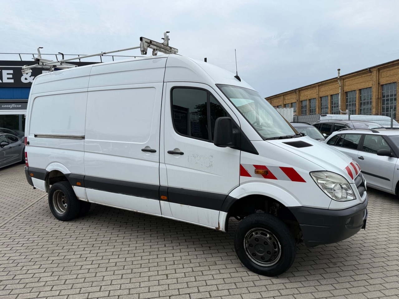 Mercedes-Benz Sprinter II Kasten 516 CDI 4X4 Allrad Standheiz. - ميكروباص: صور 2 Mercedes-Benz Sprinter II Kasten 516 CDI 4X4 Allrad Standheiz. - ميكروباص: صور 2