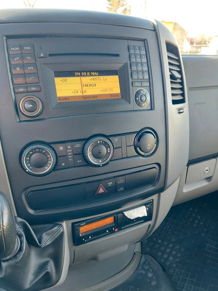 صغيرة, ميكروباص Mercedes-Benz Sprinter II Kasten 516 CDI 4X4 Klima AHK Mercedes-Benz Sprinter II Kasten 516 CDI 4X4 Klima AHK: صور 19