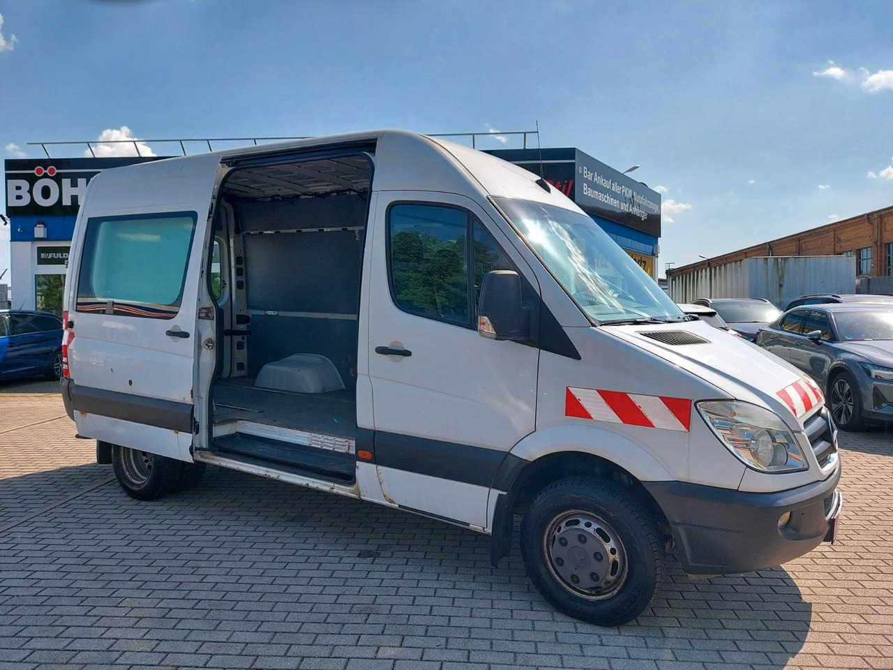 Mercedes-Benz Sprinter II Kasten 519 CDI KLIMA AUTOMATIK AHK - ميكروباص: صور 1 Mercedes-Benz Sprinter II Kasten 519 CDI KLIMA AUTOMATIK AHK - ميكروباص: صور 1