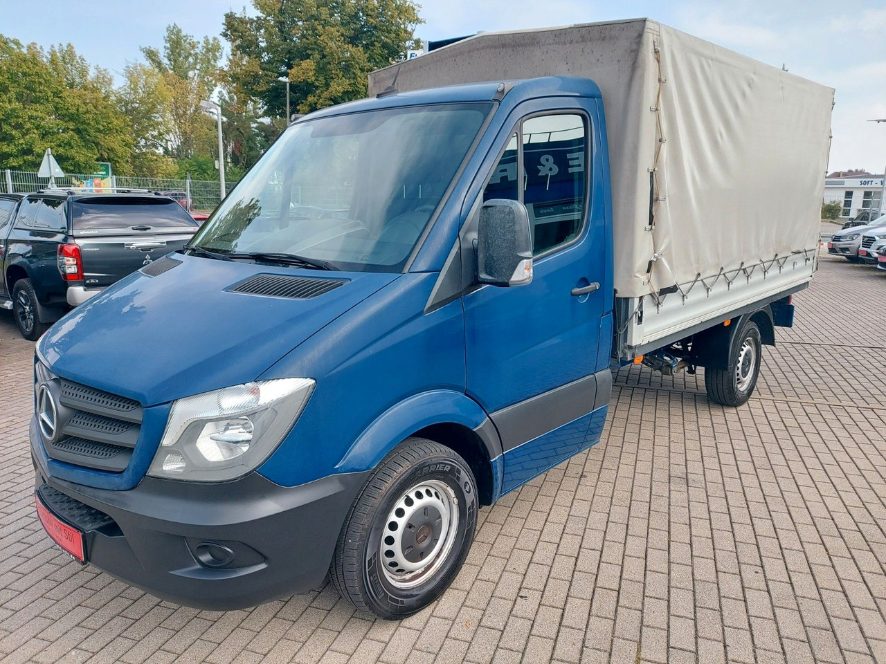 Mercedes-Benz Sprinter II Pritsche 316 Pritsche Plane - الشاحنات الصغيرة ستائر: صور 3 Mercedes-Benz Sprinter II Pritsche 316 Pritsche Plane - الشاحنات الصغيرة ستائر: صور 3