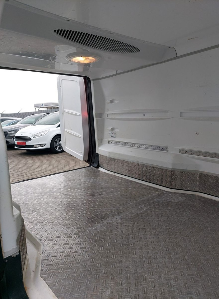 Mercedes-Benz Vito 116 CDI Lang Kühler Cooler KERSTNER 220V - الشاحنات الصغيرة المبردة: صور 4 Mercedes-Benz Vito 116 CDI Lang Kühler Cooler KERSTNER 220V - الشاحنات الصغيرة المبردة: صور 4