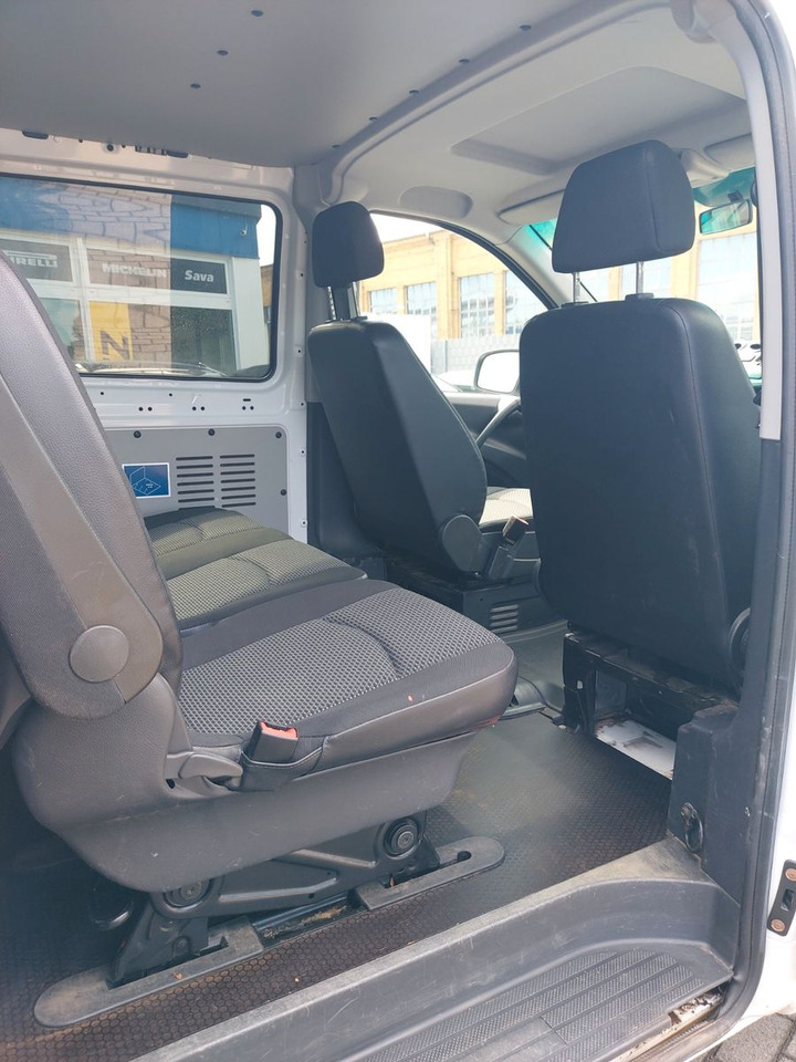 Mercedes-Benz Vito Mixto 4x4 116 CDI lang Autom. Tempo - ميكروباص: صور 5 Mercedes-Benz Vito Mixto 4x4 116 CDI lang Autom. Tempo - ميكروباص: صور 5