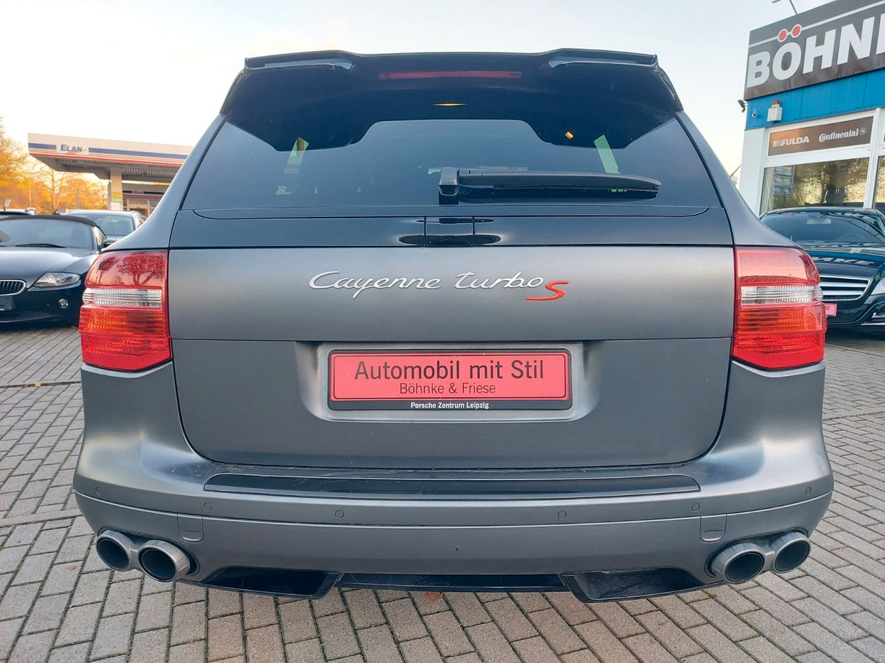 Porsche Cayenne Turbo S Bose Alcantara Navi Luft - سيارة دفع رباعي: صور 5 Porsche Cayenne Turbo S Bose Alcantara Navi Luft - سيارة دفع رباعي: صور 5