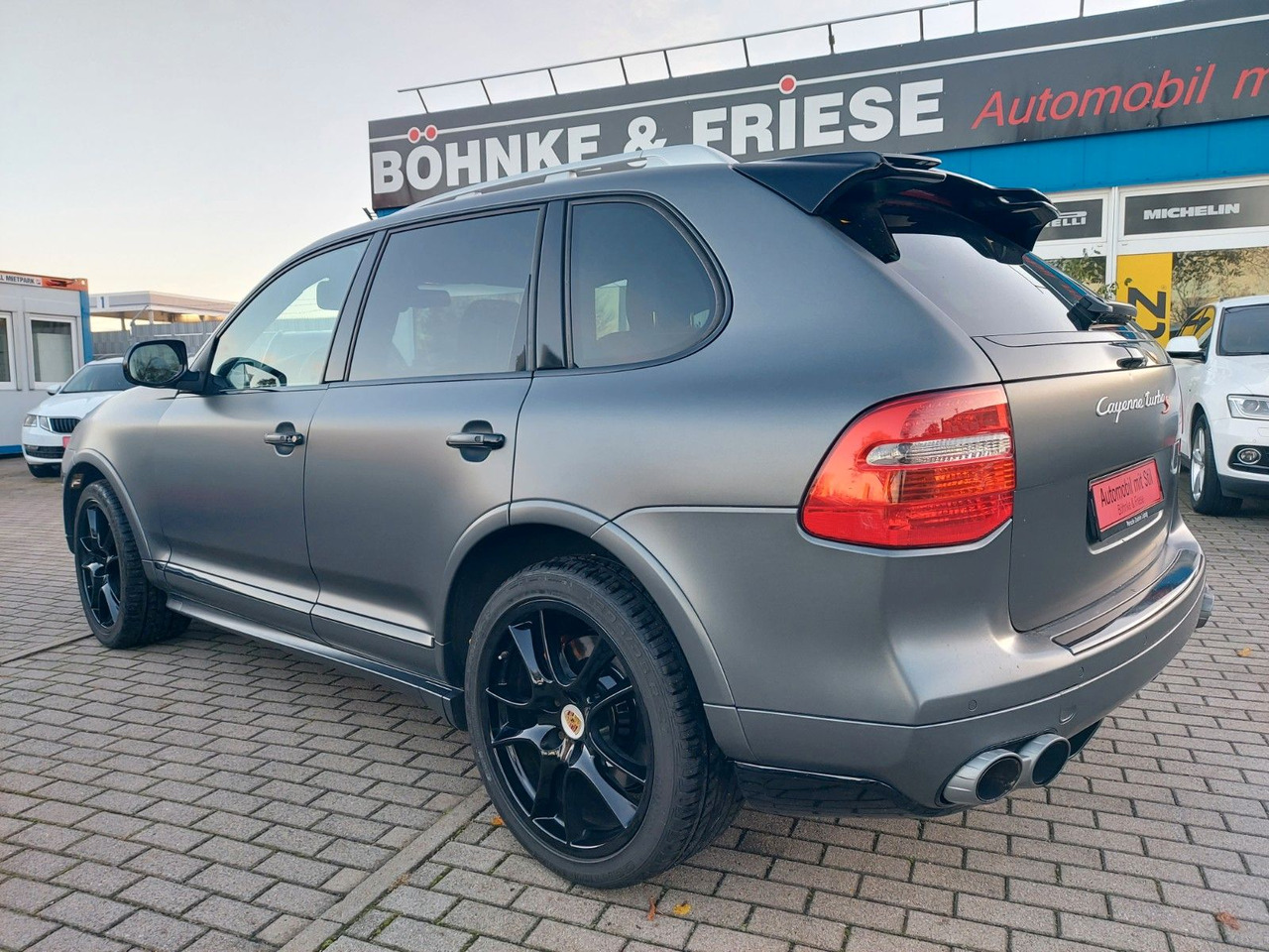 Porsche Cayenne Turbo S Bose Alcantara Navi Luft - سيارة دفع رباعي: صور 4 Porsche Cayenne Turbo S Bose Alcantara Navi Luft - سيارة دفع رباعي: صور 4