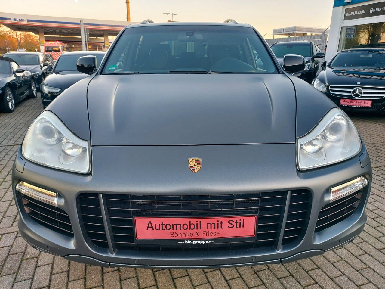 Porsche Cayenne Turbo S Bose Alcantara Navi Luft - سيارة دفع رباعي: صور 2 Porsche Cayenne Turbo S Bose Alcantara Navi Luft - سيارة دفع رباعي: صور 2