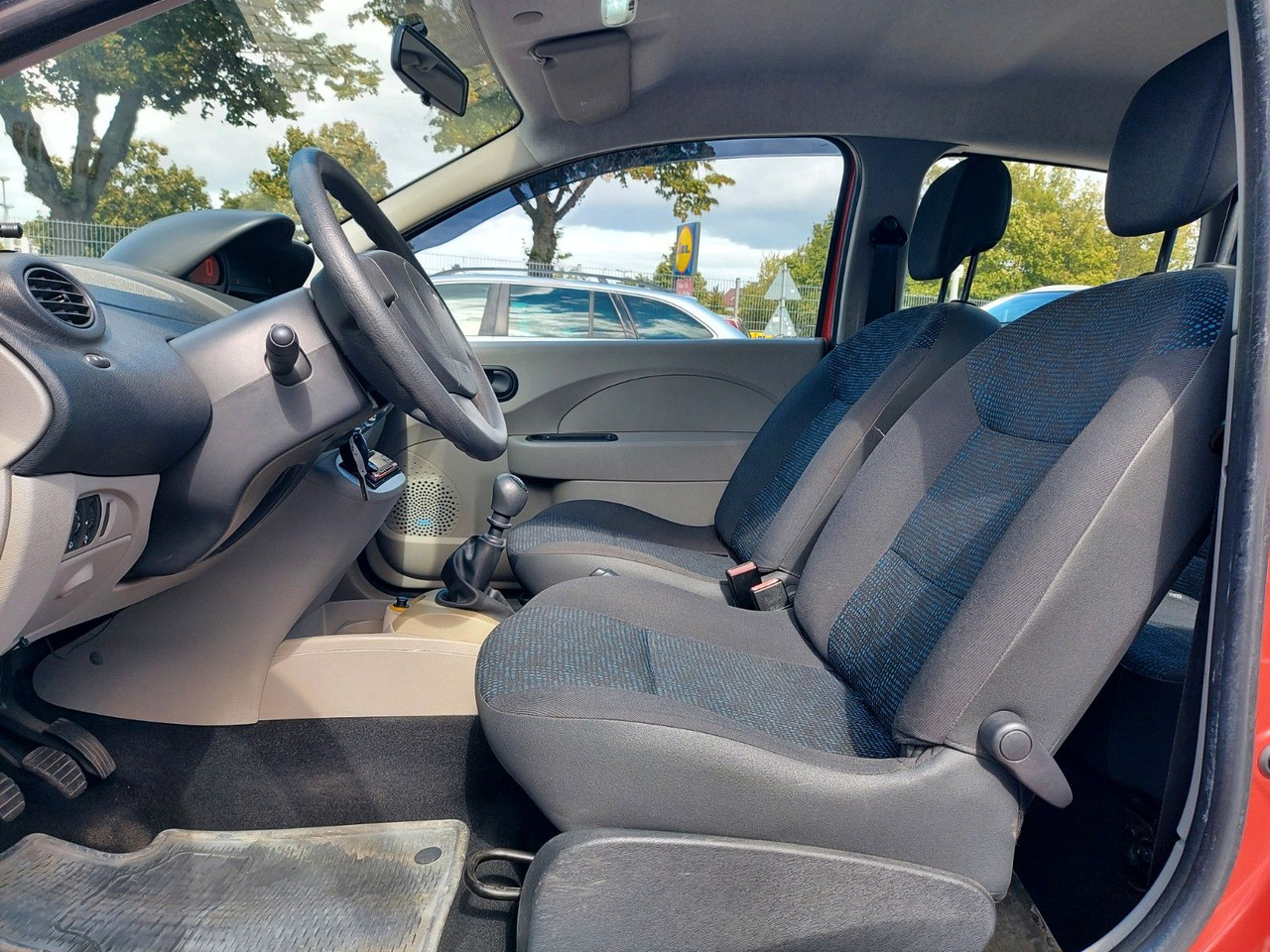 سيارة Renault Twingo Authentique DAB nur 37000km: صور 9