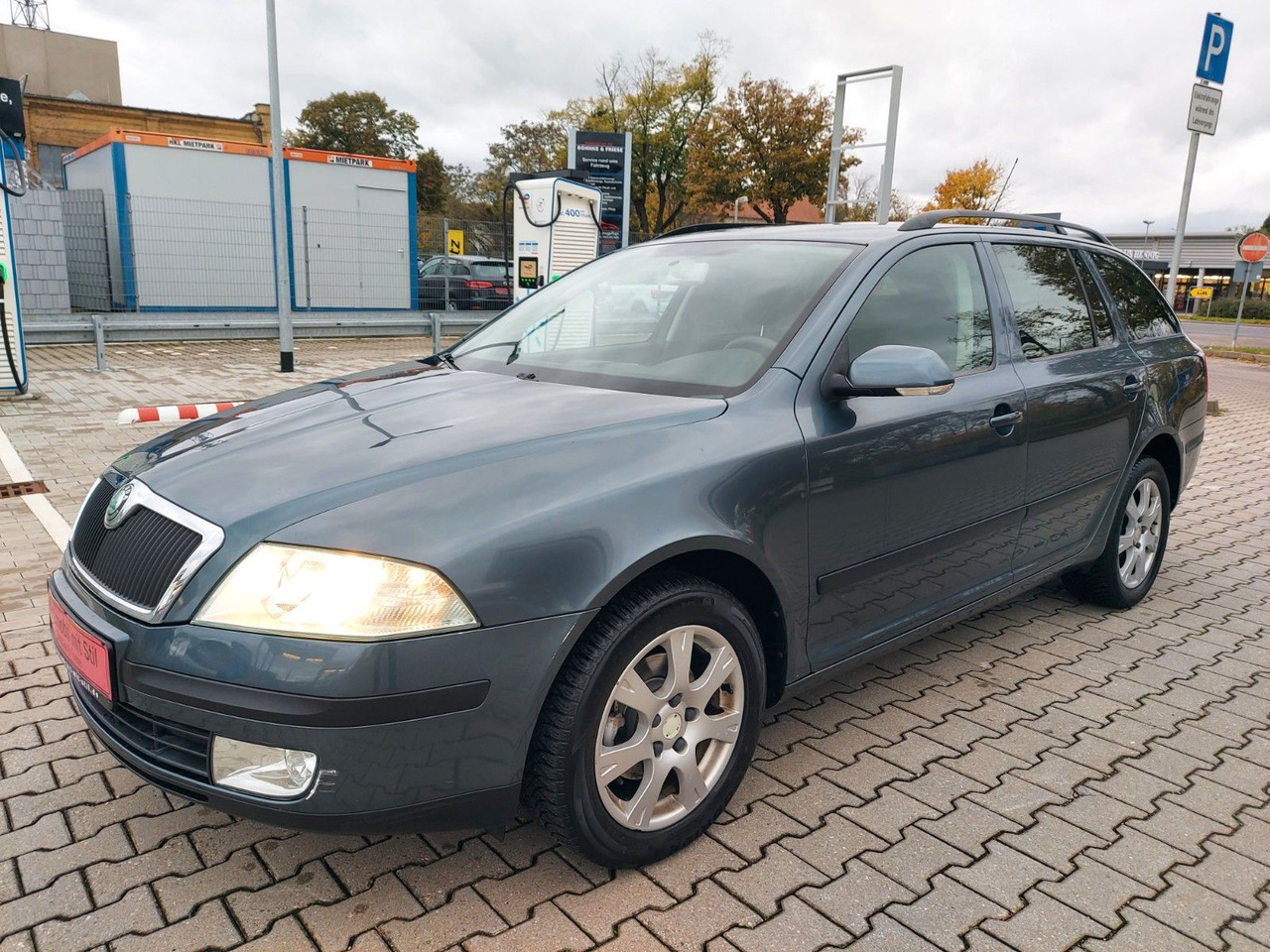 Skoda Octavia Combi Ambiente Klima Navi AHK - سيارة ستيشن: صور 3 Skoda Octavia Combi Ambiente Klima Navi AHK - سيارة ستيشن: صور 3