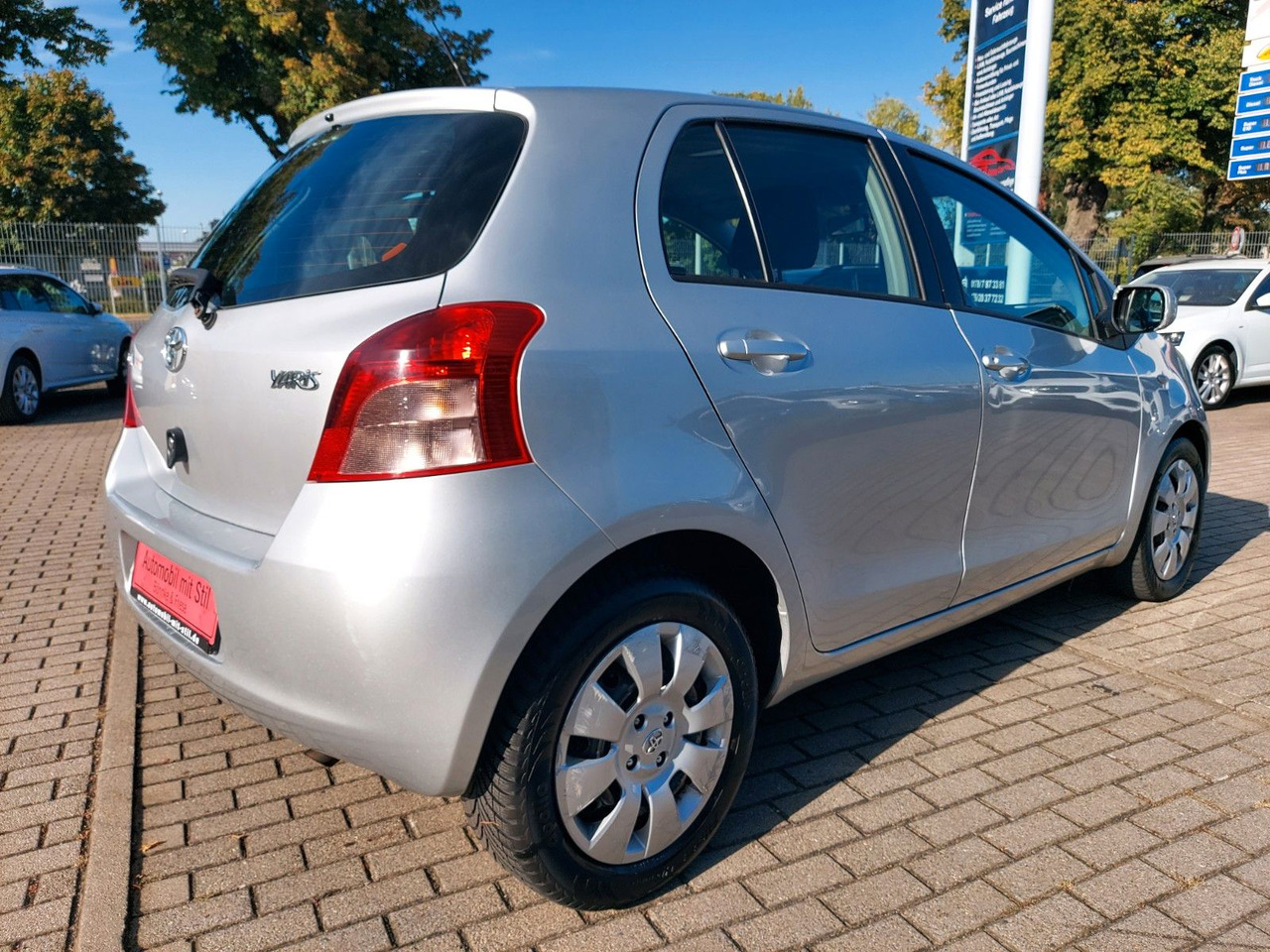 Toyota Yaris Sol Klima - سيارة: صور 5 Toyota Yaris Sol Klima - سيارة: صور 5